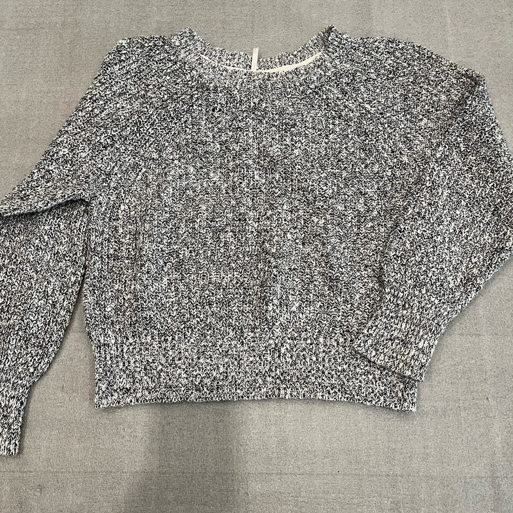 [S]Free People Women's Black and White Sweater